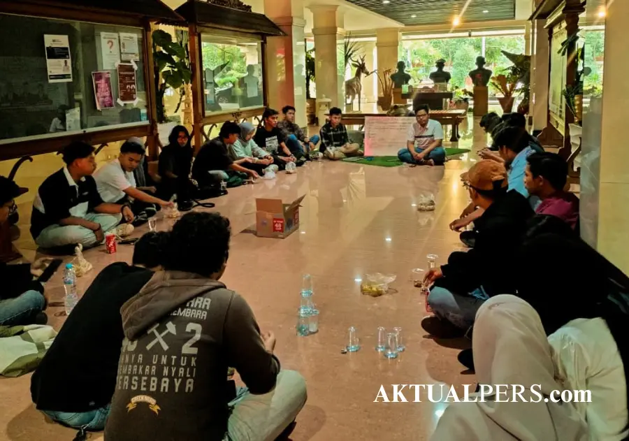 "DPR Pinggirkan Rakyat": BEM UWKS Gelar Konsolidasi Tolak RKUHAP dan Penulisan Ulang Sejarah Indonesia